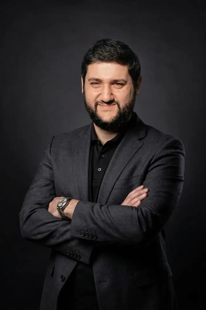 Samet - Oprichter Radux